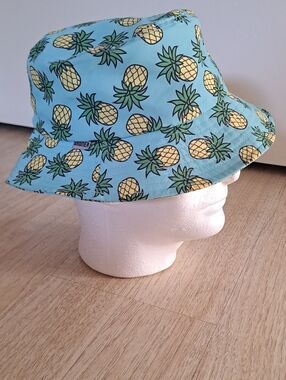 Broner Pineapple Print Bucket Hat in Aqua